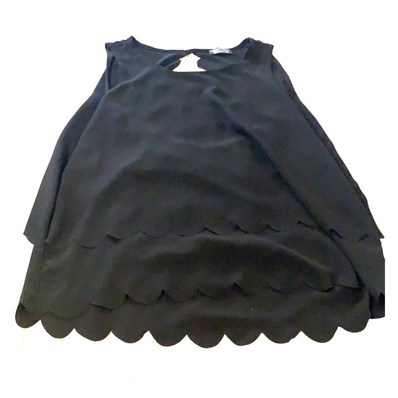 Papermoon Tops - Papermoon for StitchFix scallop open back tank